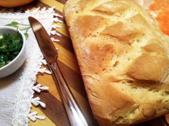 Домашній хліб у духовці: просто і смачно