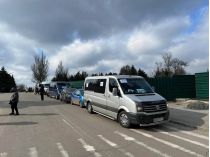 В Офисе Президента сообщили, что первые эвакуированные из Энергодара уже отправились в Запорожье
