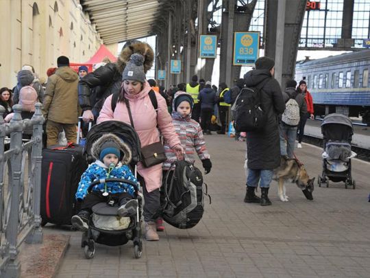 Порятунок від жорстоких окупантів: призначено додаткові поїзди для евакуації мам та дітей до чотирьох сусідніх країн.