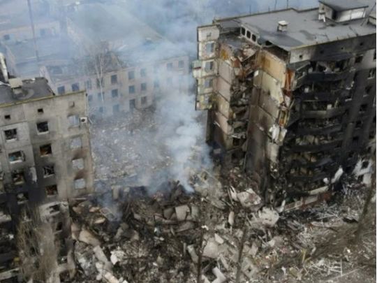 Розбомблений багатоповерховий будинок