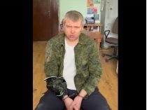Был в гражданской одежде, с топором в руках: в Харькове задержали сбитого путинского летчика