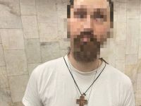 Прикидався «ченцем» і передавав ворогові секретні дані: у Києві затримали інформатора російських фашистів