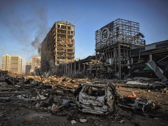Зруйнований в результаті обстрілу ТРЦ Retroville у Києві