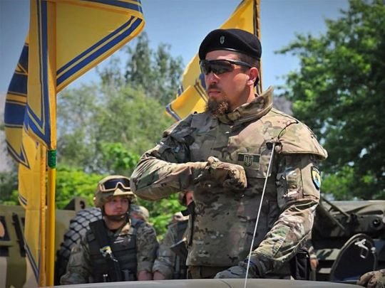 Работает полк "Азов": украинские бойцы показали видео уничтожения техники врага в Мариуполе