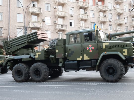 Не я бью –"Верба" лупит: украинские военные показали, как отмечают "вербное воскресенье"