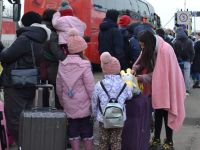 Комаровський розповів, як спілкуватися з дітьми-біженцями: нехай відчують себе «у зграї»
