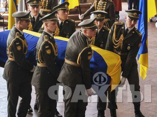 В Киеве простились с первым президентом Украины Леонидом Кравчуком