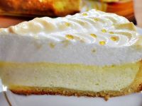 "Слезы ангела": чудо-пирог, который обязательно стоит приготовить на Всемирный день блондинок-2022
