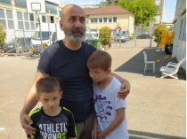 пастор Роман Корнійко з дітьми