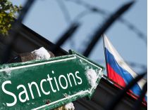 Колаж на тему санкцій проти росії