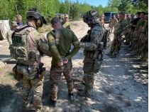Проходив «військову» службу у «ДНР»: затримали терориста, який влаштувався у десантні війська України