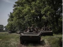 Українські військові на марші