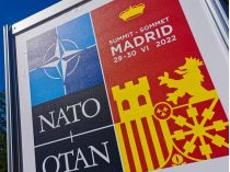 Емблема саміту НАТО у Мадриді
