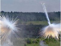 Так выглядят взрывы фосфорных боеприпасов 
