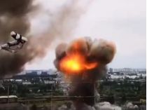 Враг ударил ракетами по Павлограду Днепропетровской области: над городом появился столб густого дыма (видео)