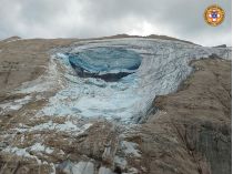 Гора Мармолада после схода ледника