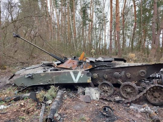 Ворог намагається утримати захоплені позиції, але ЗСУ впевнено відвойовують населені пункти країни, — Генштаб