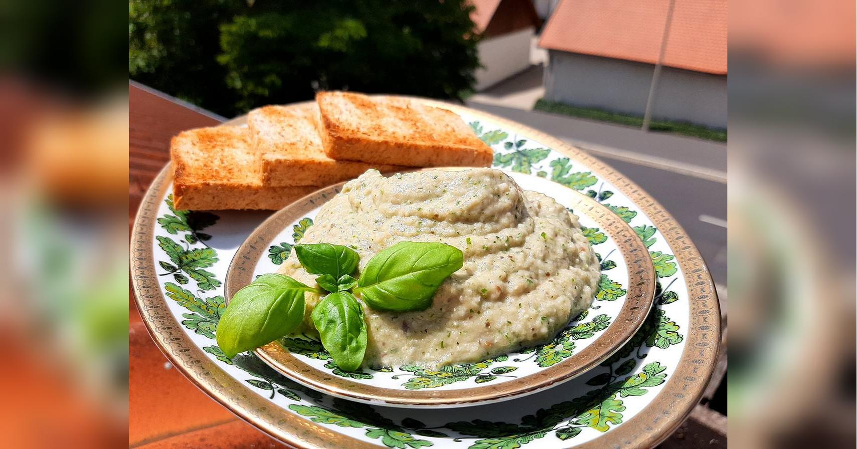 Блюдо из баклажанов - простой рецепт баклажанового паштета от кулинара Эллы  Ивановой - «ФАКТЫ»