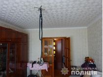 Заманив колишню дружину в квартиру, і вимагав, щоб повісилася: у Києві чоловік намагався змусити екс-дружину вчинити самогубство.