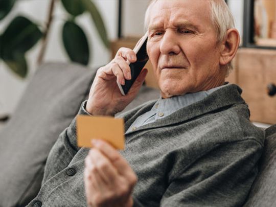 Заповнити анкету без ризику для життя: в Україні збільшилася кількість онлайн-послуг для пенсіонерів