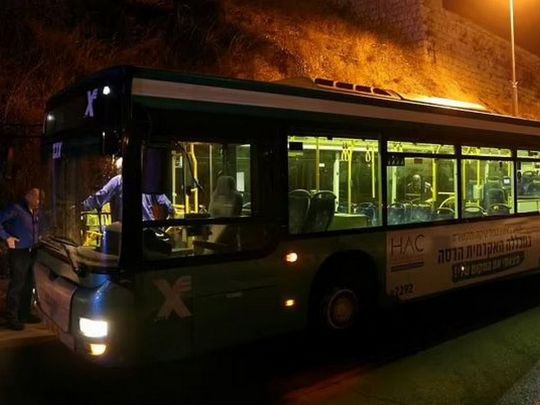 Автобус після обстрілу в Єрусалимі