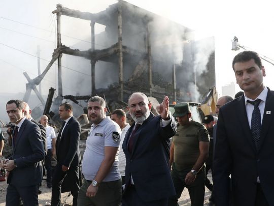 Никол Пашинян на месте взрыва в Ереване
