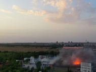 &laquo;Куча 200-х та&nbsp;300-х&raquo;: у&nbsp;Донецьку вибухає та&nbsp;горить база бойовиків &laquo;ДНР&raquo; (відео)