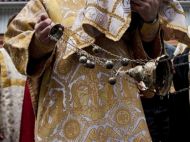 Ні&nbsp;гроші, ні&nbsp;молитва не&nbsp;допомогли: винесли вирок священнику, який незаконно переправляв чоловіків за&nbsp;кордон