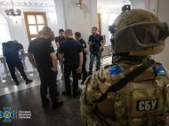 Вимагали хабарі за&nbsp;&laquo;прискорене узгодження&raquo;: у&nbsp;ДСНС викрито корупційну схему, яка приносила 10 млн грн на&nbsp;місяць