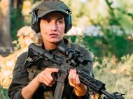 &laquo;Перемогти чи&nbsp;понюхати&raquo;: снайперка ЗСУ кинула виклик дружині мільйонера-наркоділка та&nbsp;збирає 4 млн для армії