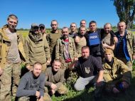 Додому повернулися 14 українських бійців: на&nbsp;Донеччині відбувся обмін полоненими між Україною та&nbsp;рф
