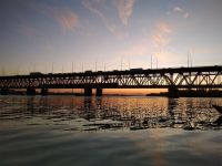 Пострадали объекты инфраструктуры и Амурский мост: стали известны подробности ракетного удара по Днепропетровской области