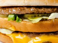 Пока доступна доставка: McDonald&rsquo;s возобновил работу в&nbsp;Украине, но&nbsp;есть &laquo;особенности&raquo;