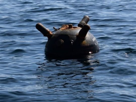 «Може здетонувати будь-якої миті»: військові показали, як знешкодили небезпечну російську морську міну (відео)