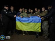 Украинцы всего за&nbsp;несколько часов собрали более 10 миллионов гривен на&nbsp;реабилитацию освобожденных из&nbsp;плена &laquo;азовцев&raquo;