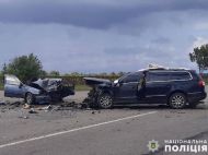 Водитель погиб на&nbsp;месте, а&nbsp;пассажирка травмирована: под Николаевом на&nbsp;трассе не&nbsp;разминулись два автомобиля