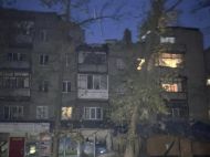 Ракета окупантів поцілила у п'ятиповерхівку в&nbsp;Миколаєві: два поверхи знесено, поранено тримісячну дитину