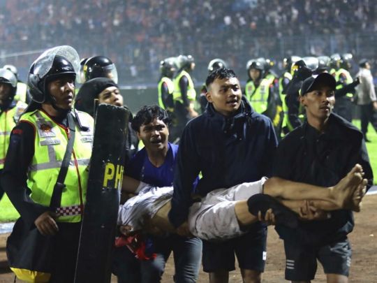 Трагедия на стадионе в Индонезии 