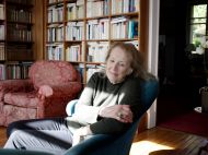 Лауреатом Нобелівської премії з&nbsp;літератури стала Анні Ерно, яка у&nbsp;всіх романах описує власне життя