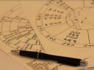 Овнам варто відмовитись від нових проектів, а&nbsp;Козероги опиняться у&nbsp;полоні спокус: гороскоп на&nbsp;11 жовтня 2022 року