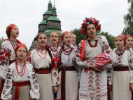 Дівчата зранку йшли у&nbsp;храм, щоб вимолити у&nbsp;Пресвятої Діви скорого заміжжя: обряди і&nbsp;традиції, пов&rsquo;язані з&nbsp;Покровою