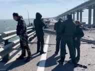 Змушені визнати &laquo;транспортний колапс&raquo;: стала відома реальна ситуація на&nbsp;Кримському мосту після вибухів