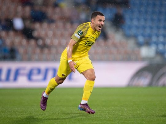 Яніс Амаш