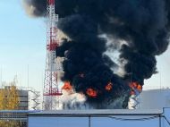 У&nbsp;Білгороді знову галасливо&nbsp;&mdash; після обстрілу горить нафтобаза
