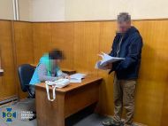 &laquo;Полювала&raquo; на&nbsp;місця дислокації українських літаків: у&nbsp;Миколаєві зловили на&nbsp;місці злочину посібницю окупантів