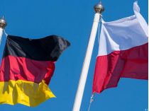 флаги Польши и Германии