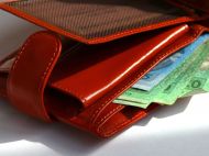 Що&nbsp;буде із&nbsp;реальними зарплатами українців: прогноз Кабміна