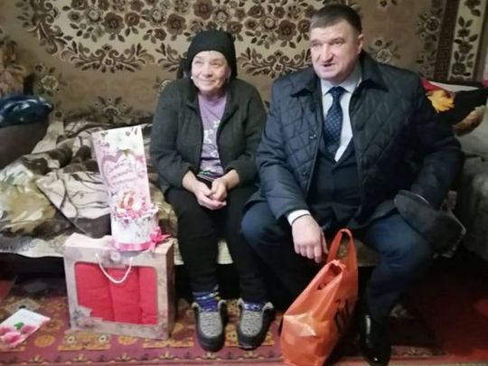 За погибшего сына – торт: в россии вручили подарки родственникам рашистов