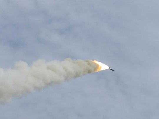 Масштабна атака ворога Україні: у багатьох областях працює ППО