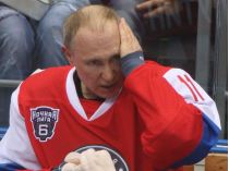 Путін на хокейному матчі